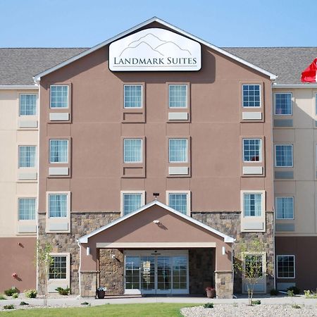 Landmark Suites - Williston Εξωτερικό φωτογραφία