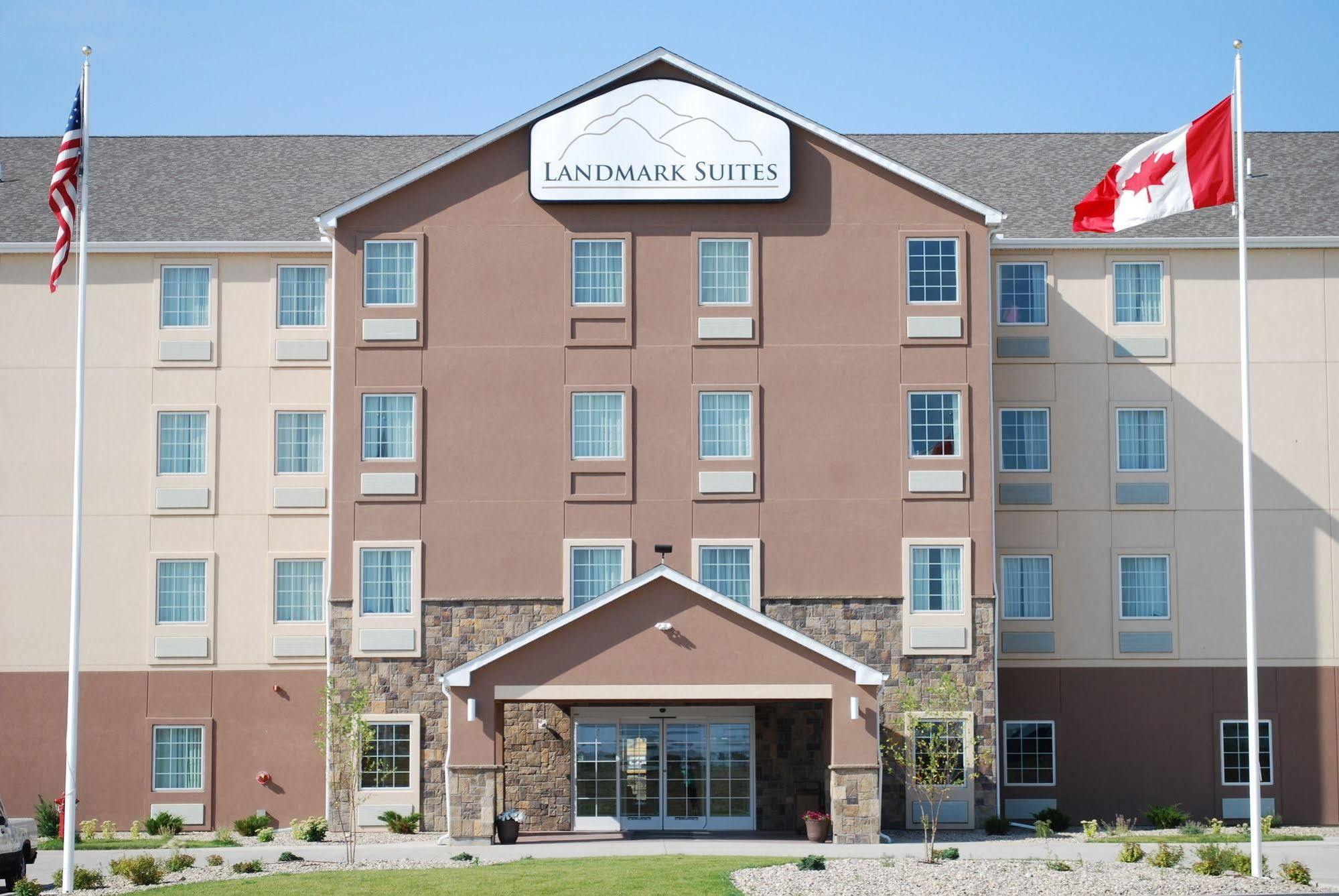 Landmark Suites - Williston Εξωτερικό φωτογραφία